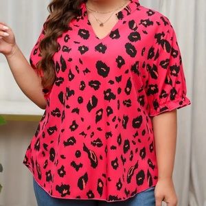 NWOT Plus Size Women's Plus Leopard Print Puff Sleeve‎ Notched Neck Top